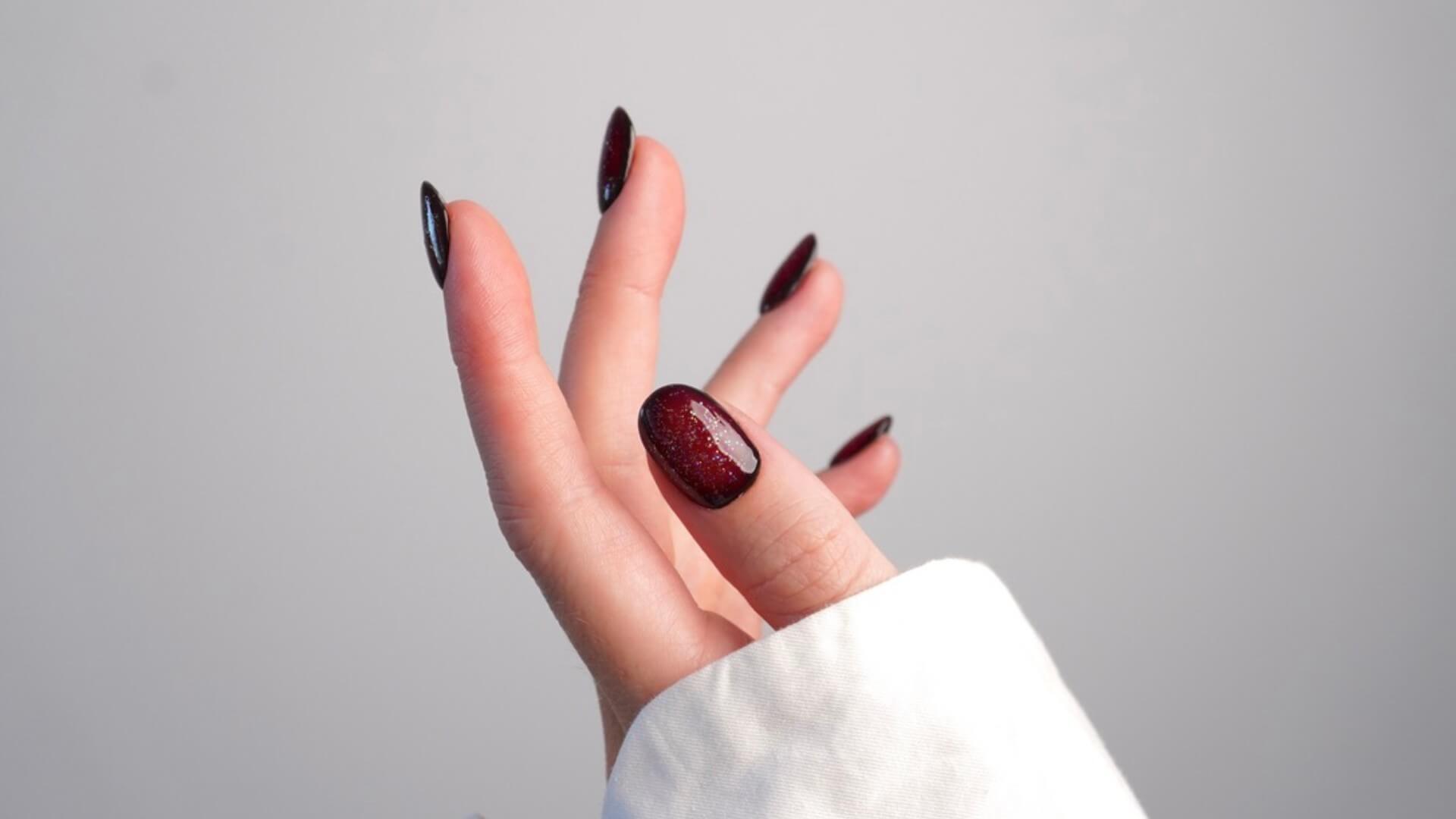 It’s Spooky Season: Schaurig-schöne Nageldesigns für Halloween