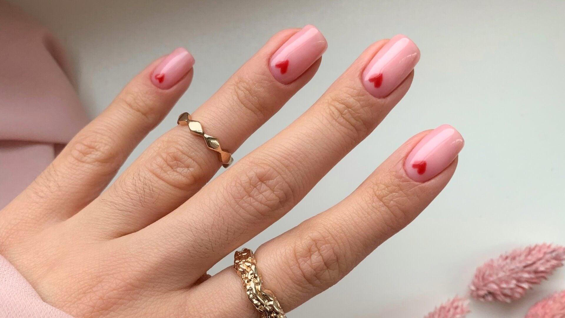 Pretty in Pink: Nageldesigns inspiriert von Barbie